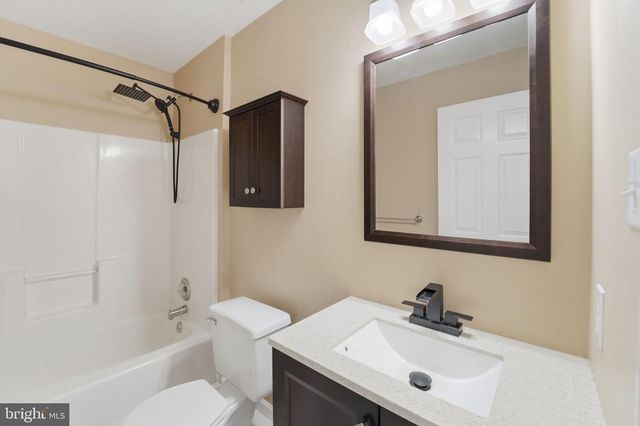 479 VAL LN, Millville, NJ 08332