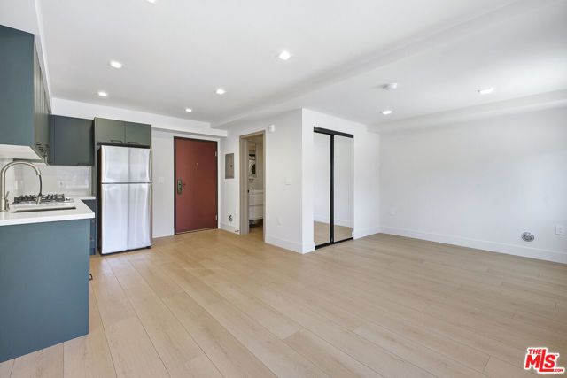 12425 Texas Avenue 2, Los Angeles, CA 90025