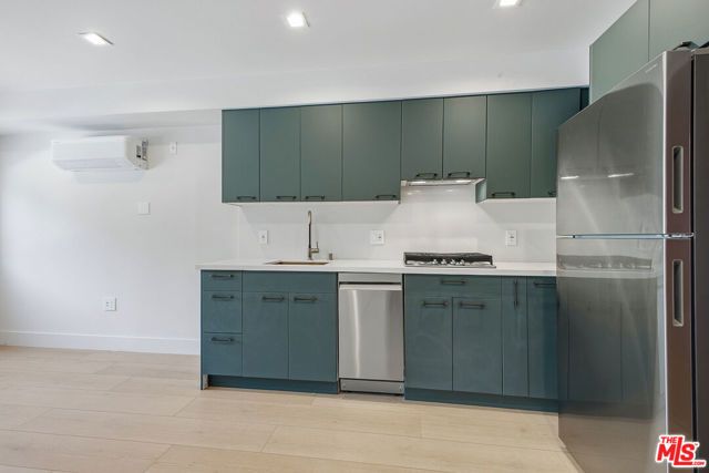 12425 Texas Avenue 2, Los Angeles, CA 90025