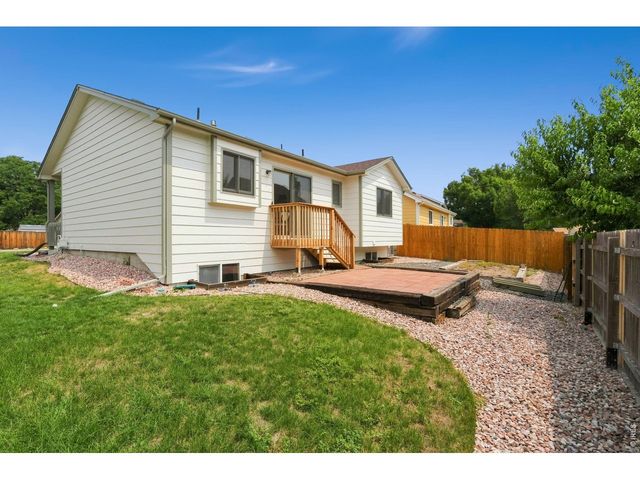 2110 Chancery Dr, Loveland, CO 80538