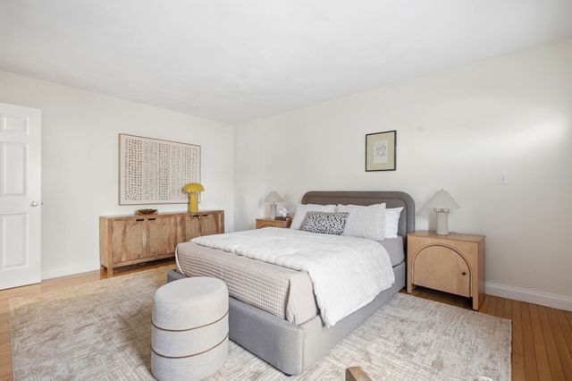 194 E St A, Boston, MA 02127