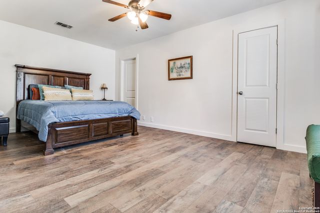 104 Whippoorwill Ct, Boerne, TX 78006