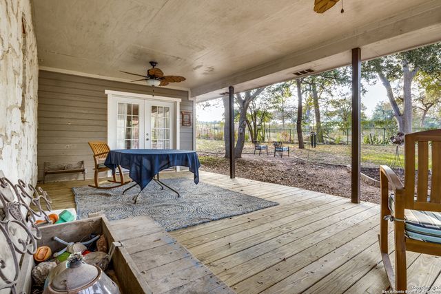 104 Whippoorwill Ct, Boerne, TX 78006