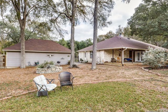 104 Whippoorwill Ct, Boerne, TX 78006