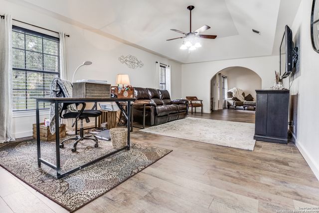 104 Whippoorwill Ct, Boerne, TX 78006