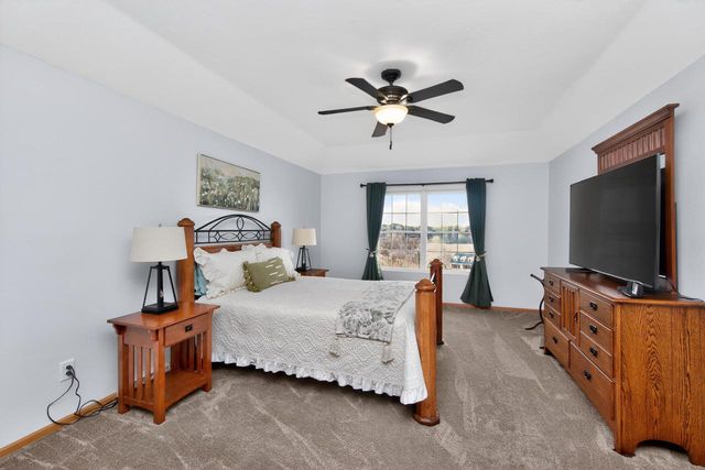 731 Hidden View COURT, Slinger, WI 53086