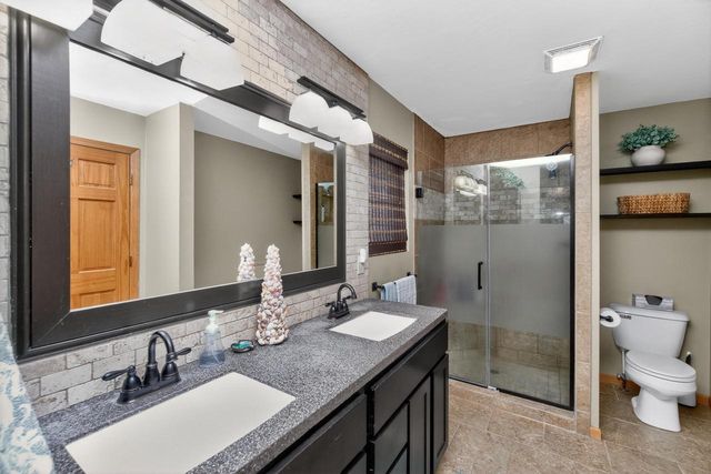 731 Hidden View COURT, Slinger, WI 53086