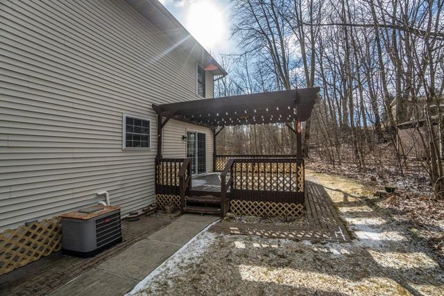 731 Hidden View COURT, Slinger, WI 53086