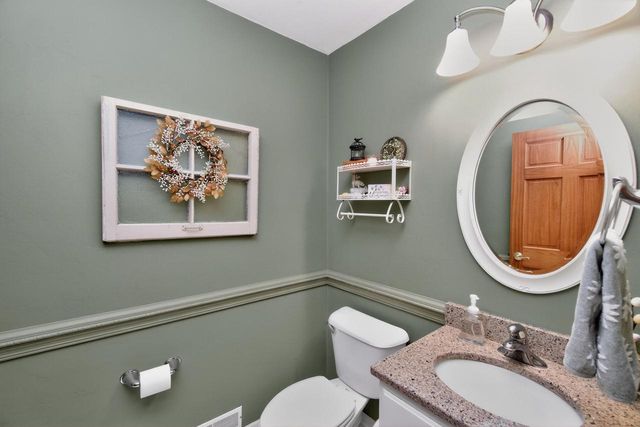 731 Hidden View COURT, Slinger, WI 53086