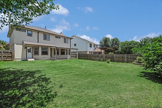 8111 Hawick DR, Round Rock, TX 78681