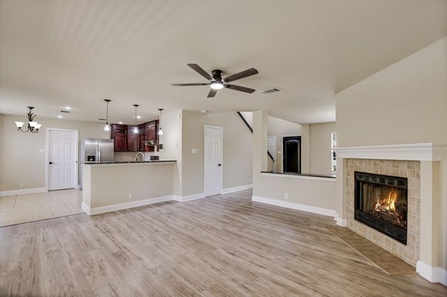 8111 Hawick DR, Round Rock, TX 78681