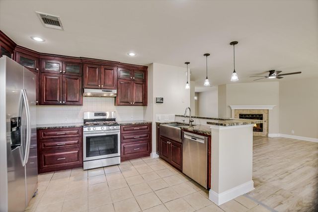8111 Hawick DR, Round Rock, TX 78681