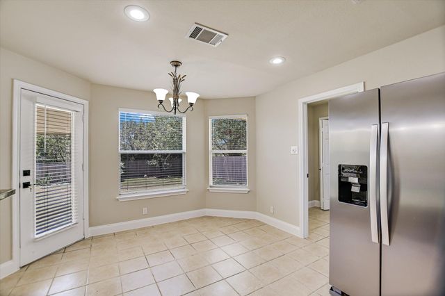8111 Hawick DR, Round Rock, TX 78681