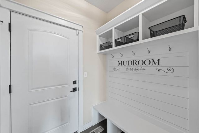 5608 Allerton Drive, Ames, IA 50014