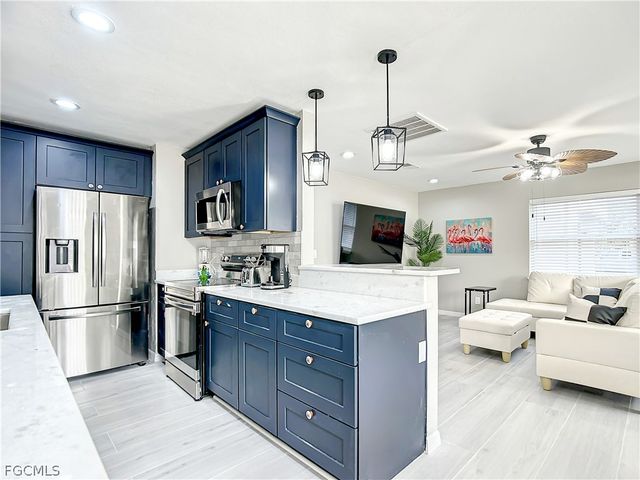 217 Miramar ST, Fort Myers Beach, FL 33931