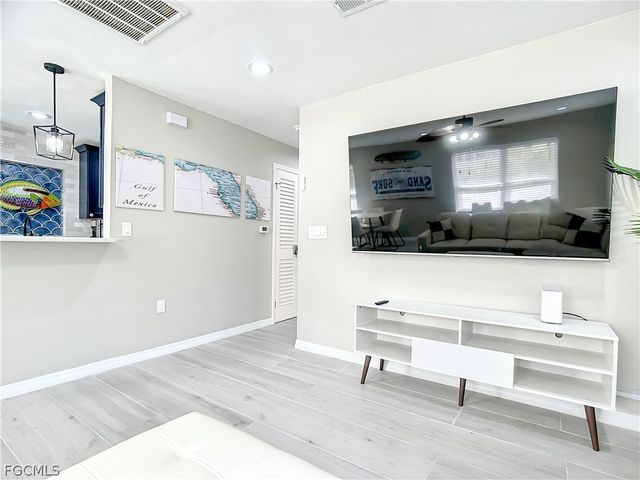 217 Miramar ST, Fort Myers Beach, FL 33931