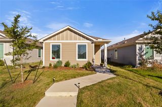 451 Eagle Wind Way, Ferris, TX 75125