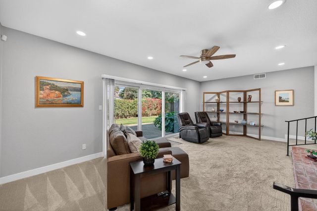 9149 Rundelay Way, Sacramento, CA 95826