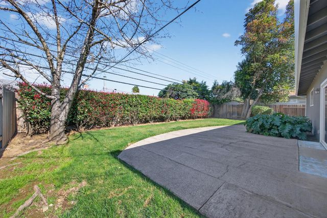 9149 Rundelay Way, Sacramento, CA 95826