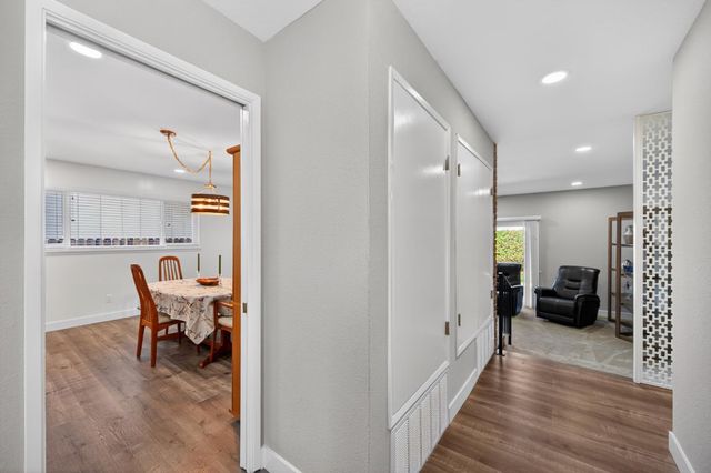 9149 Rundelay Way, Sacramento, CA 95826