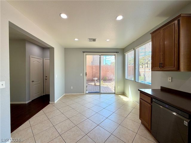 8672 Big Sagebrush Avenue, Las Vegas, NV 89117