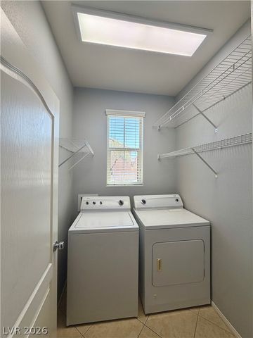 8672 Big Sagebrush Avenue, Las Vegas, NV 89117