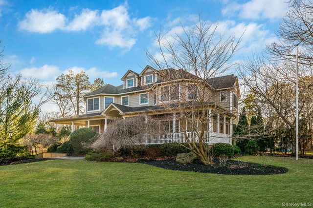 44 E Margin Road, Ridge, NY 11961