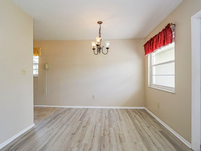 4 Vista Palm Lane 105, Vero Beach, FL 32962