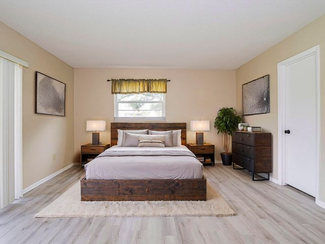 4 Vista Palm Lane 105, Vero Beach, FL 32962