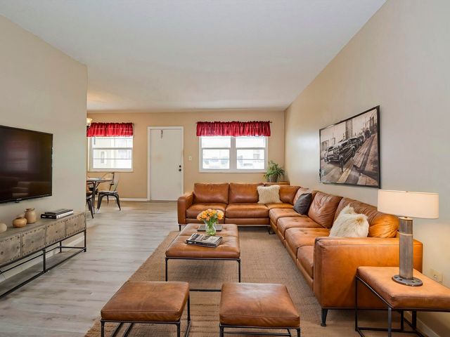 4 Vista Palm Lane 105, Vero Beach, FL 32962