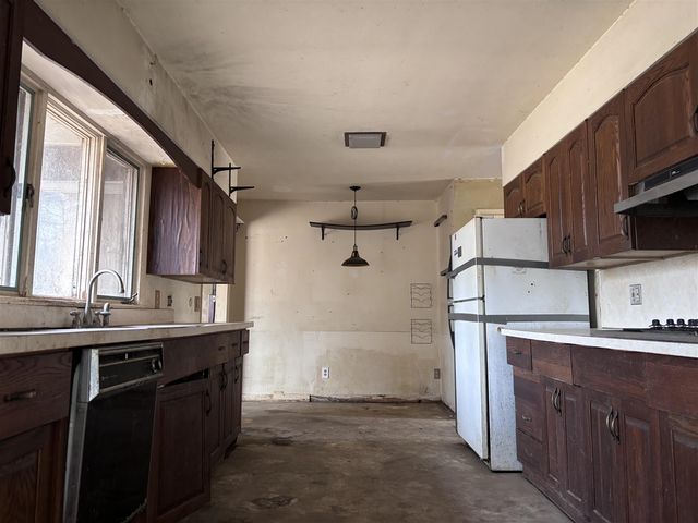 3446 Charing Cross Road, Ann Arbor, MI 48108