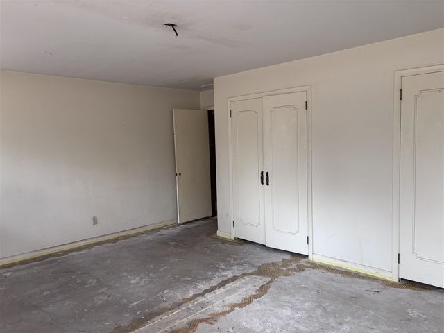 3446 Charing Cross Road, Ann Arbor, MI 48108