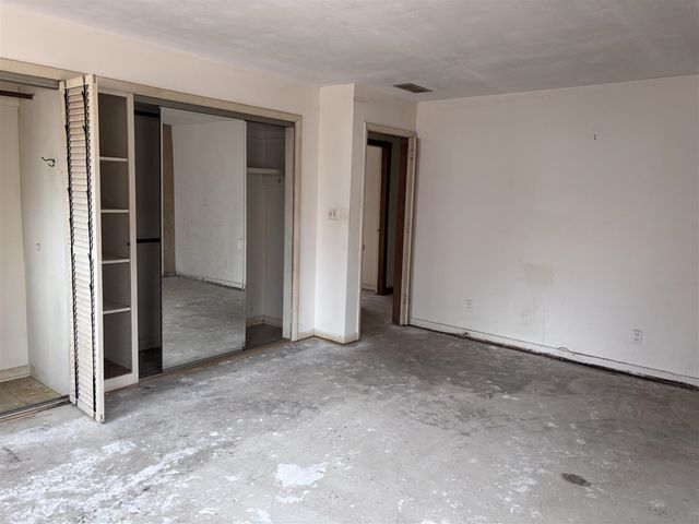 3446 Charing Cross Road, Ann Arbor, MI 48108