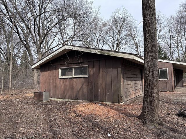 3446 Charing Cross Road, Ann Arbor, MI 48108