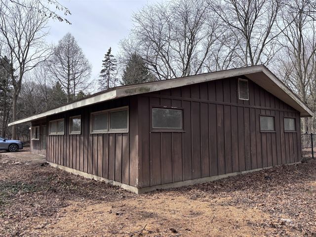 3446 Charing Cross Road, Ann Arbor, MI 48108