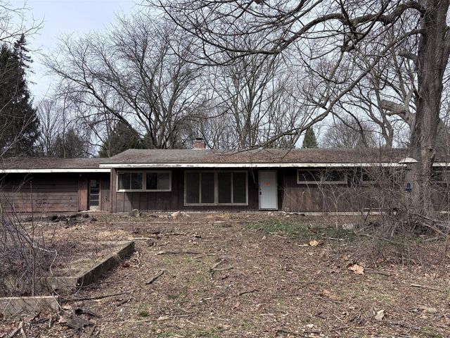 3446 Charing Cross Road, Ann Arbor, MI 48108