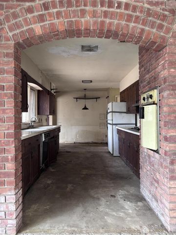 3446 Charing Cross Road, Ann Arbor, MI 48108