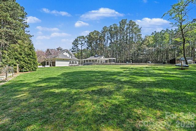 137 Brockton Lane, Mooresville, NC 28117
