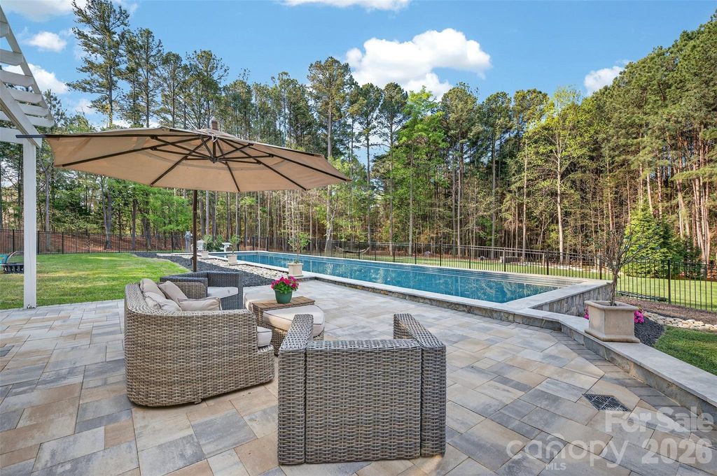137 Brockton Lane, Mooresville, NC 28117