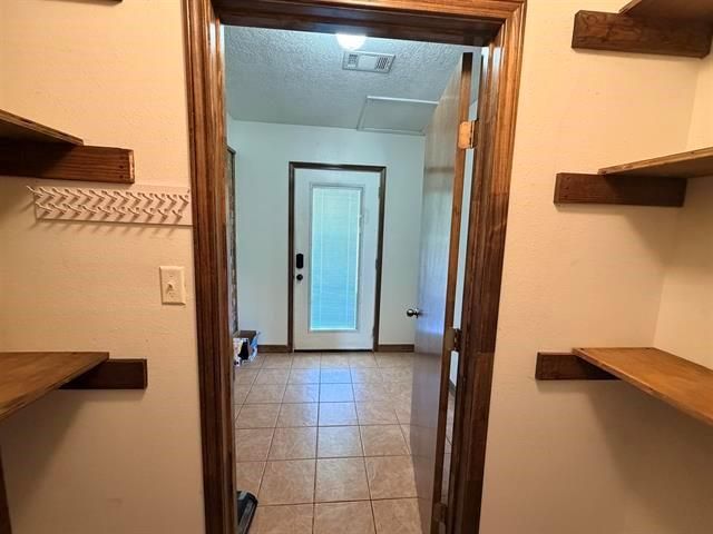 8957 Tejas Ln, Silsbee, TX 77656