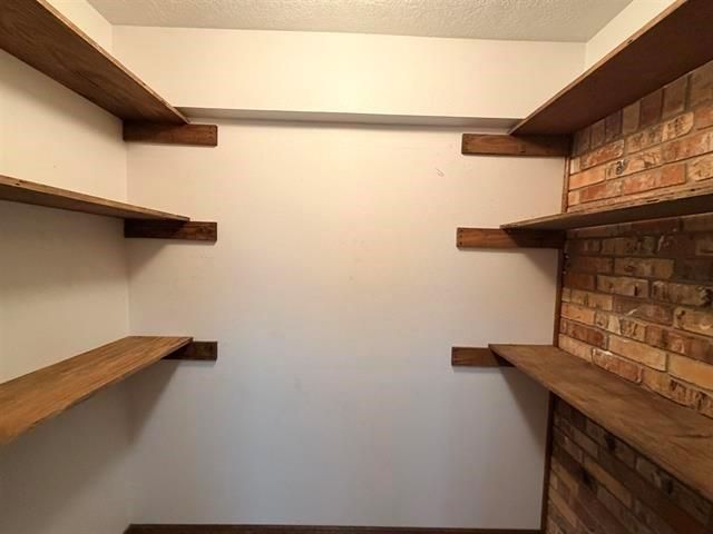 8957 Tejas Ln, Silsbee, TX 77656