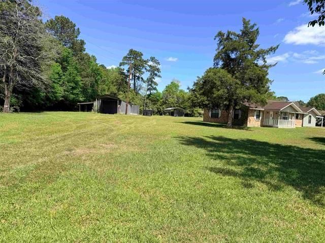 8957 Tejas Ln, Silsbee, TX 77656