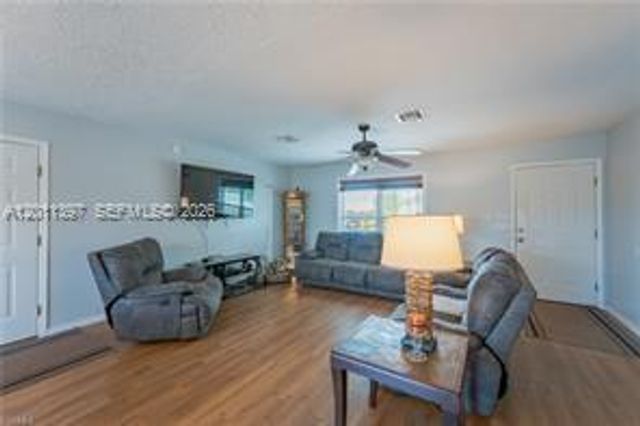 1500 Jay Ter, La Belle, FL 33935