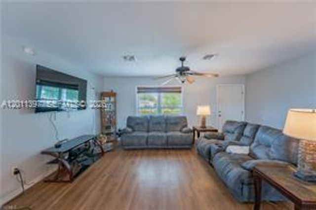 1500 Jay Ter, La Belle, FL 33935