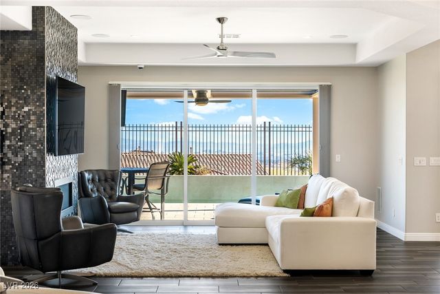 294 Besame Court, Las Vegas, NV 89138