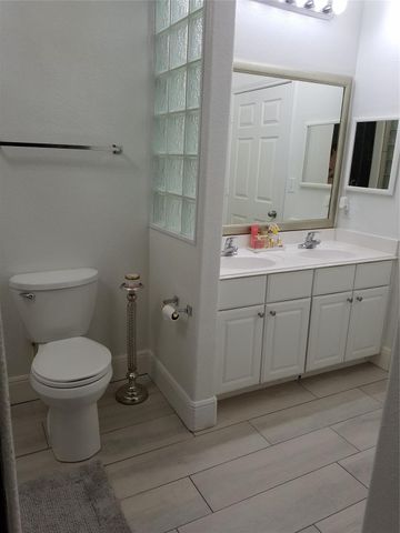 1441 East Street 303, Houston, TX 77007