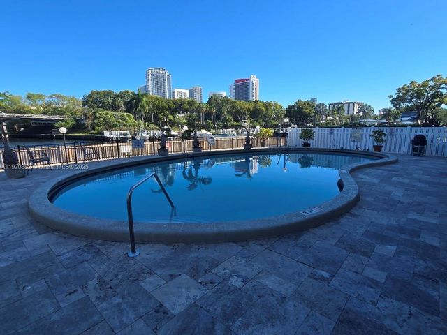 300 Diplomat Pkwy 207, Hallandale Beach, FL 33009