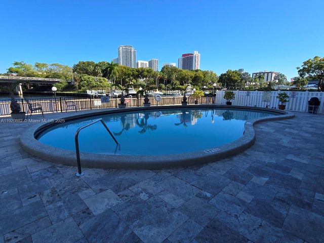 300 Diplomat Pkwy 207, Hallandale Beach, FL 33009