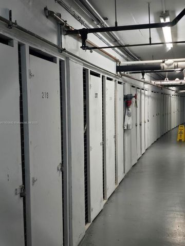 300 Diplomat Pkwy 207, Hallandale Beach, FL 33009