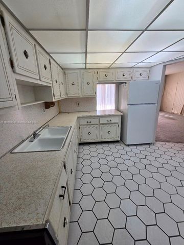 300 Diplomat Pkwy 207, Hallandale Beach, FL 33009